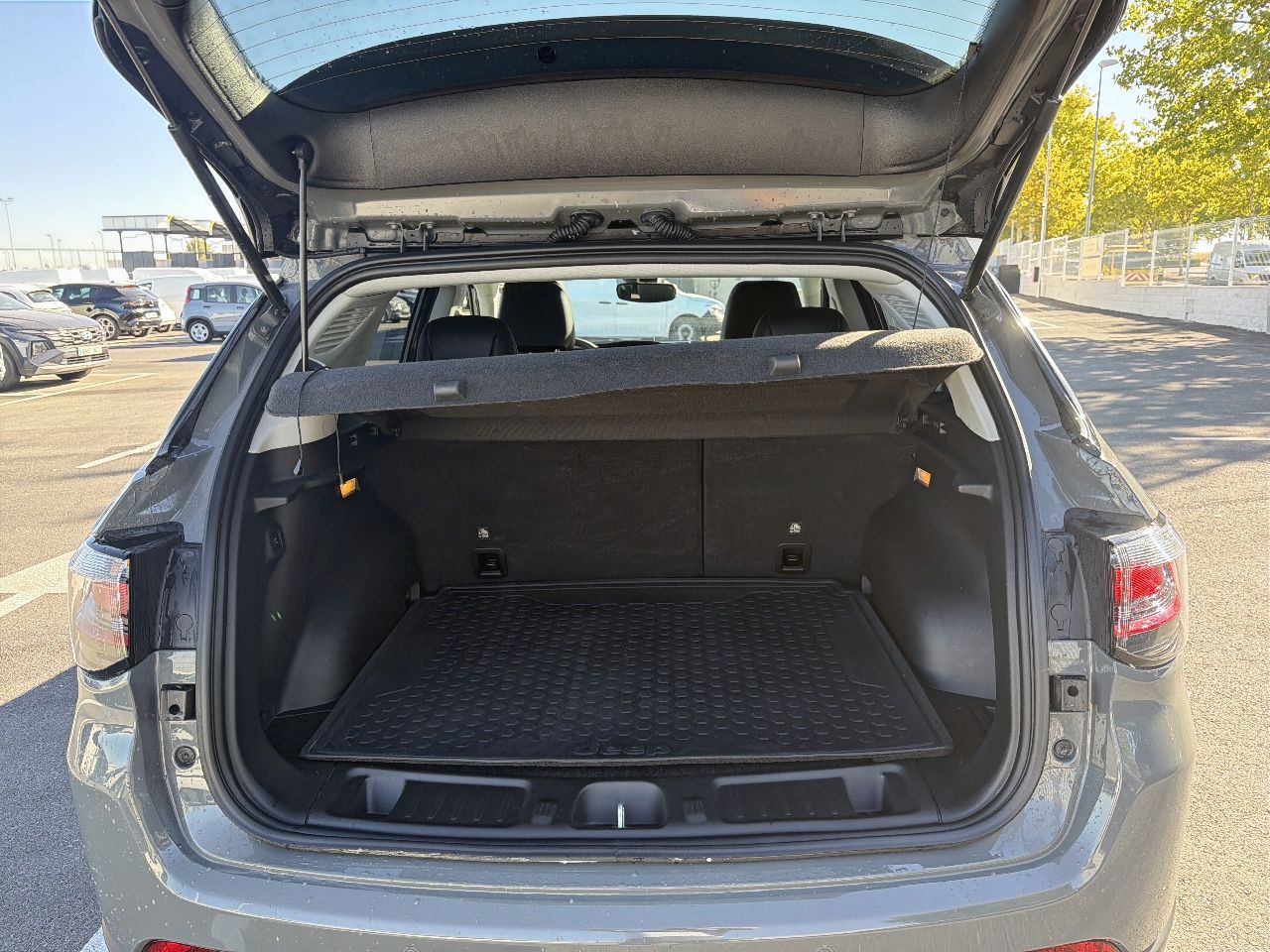 Jeep Compass 4Xe 1.3 PHEV 177kW Trailhawk AT AWD - Foto 7