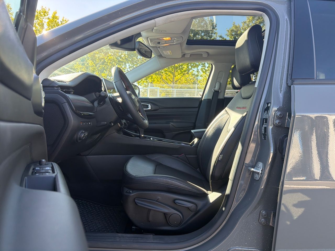 Jeep Compass 4Xe 1.3 PHEV 177kW Trailhawk AT AWD - Foto 10