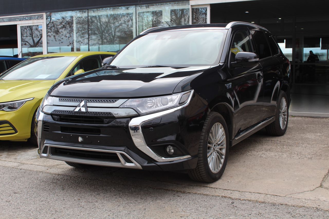 Foto mitsubishi outlander 2020 /