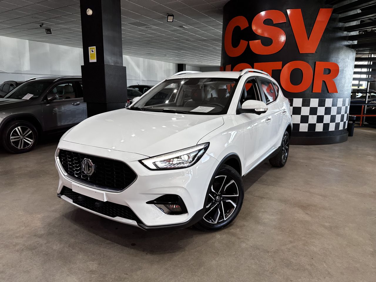 mg zs 2023 / foto grande (2)