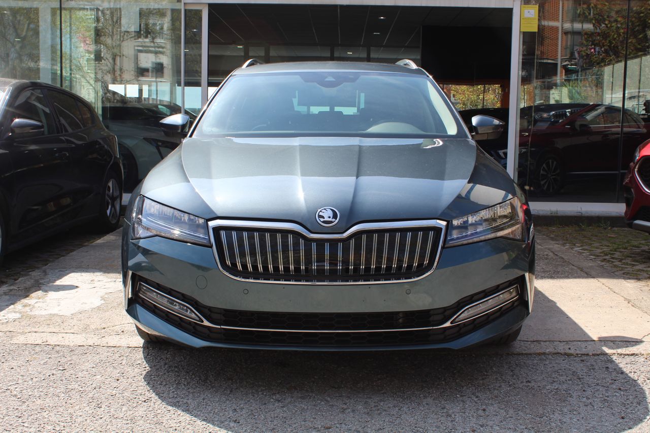 skoda superb 2020 / foto grande (3)