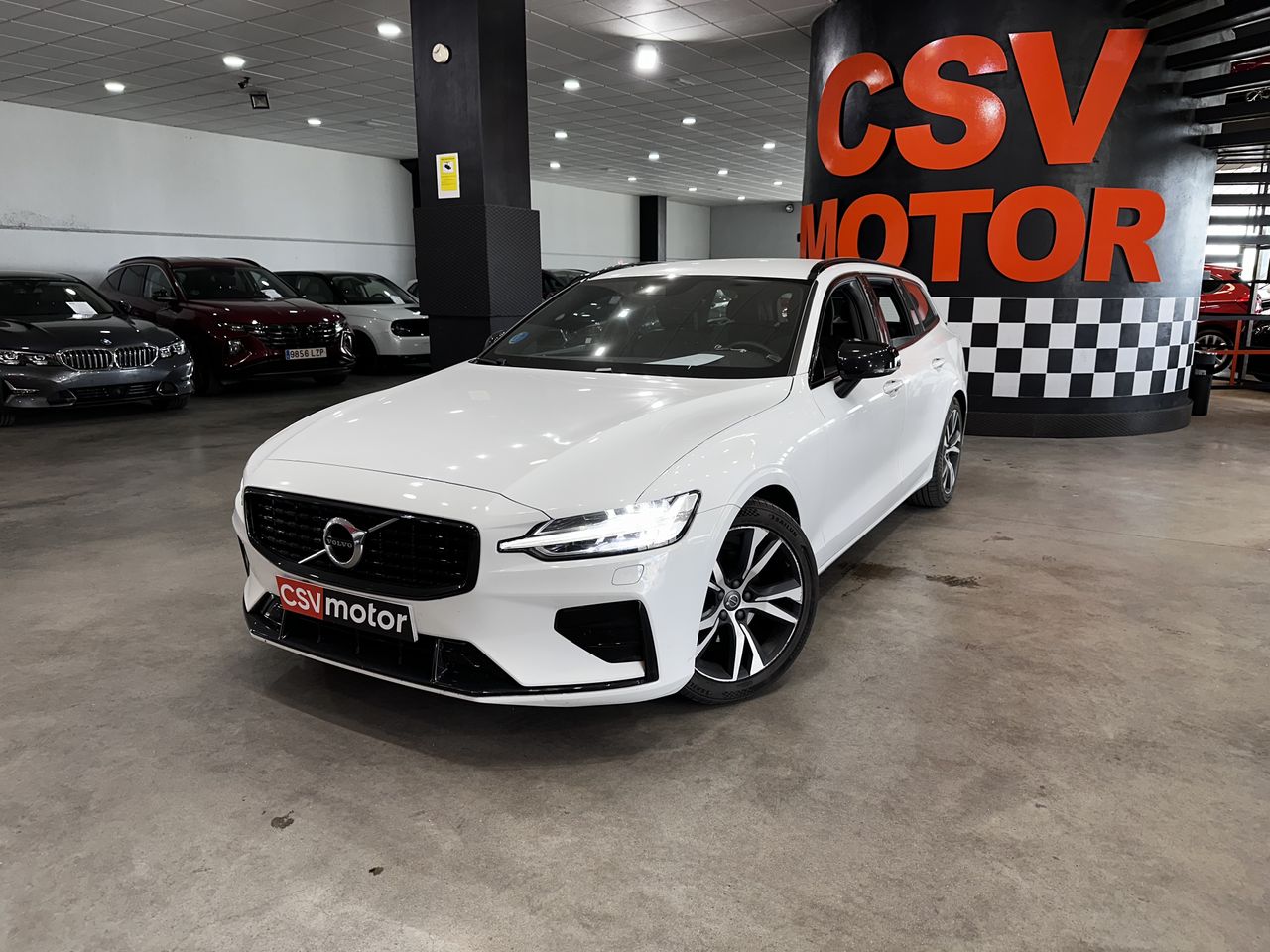 volvo v60 2021 / foto grande (2)