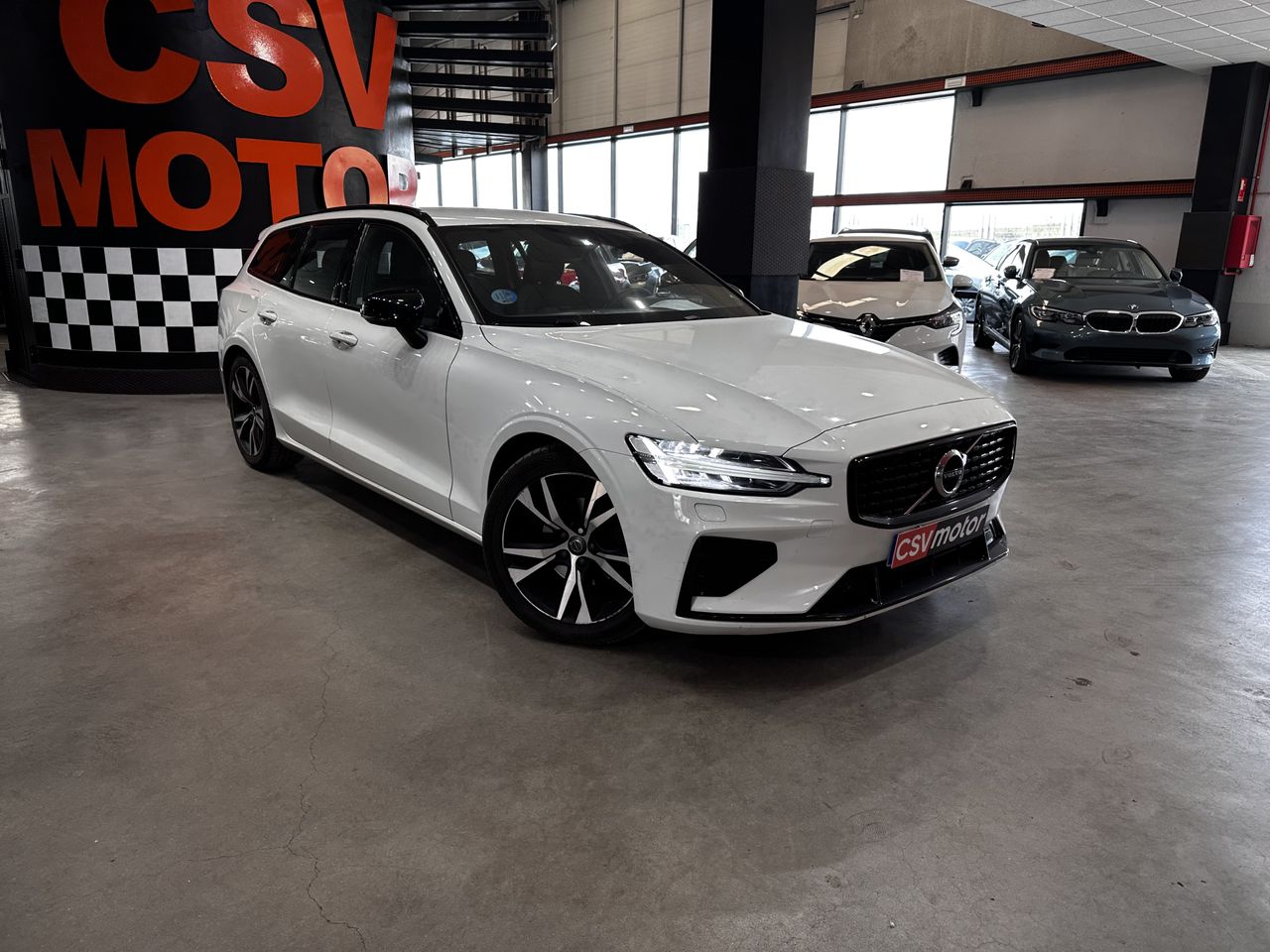 volvo v60 2021 / foto grande (3)