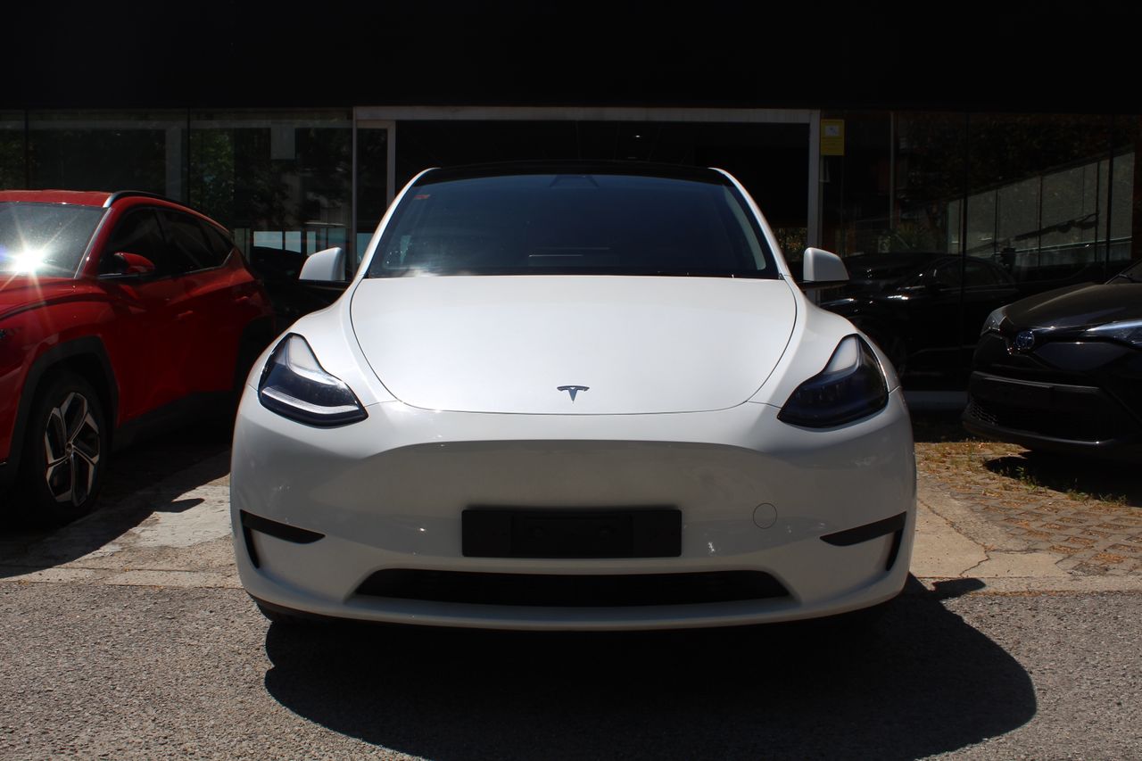 tesla model y 2023 / foto grande (3)