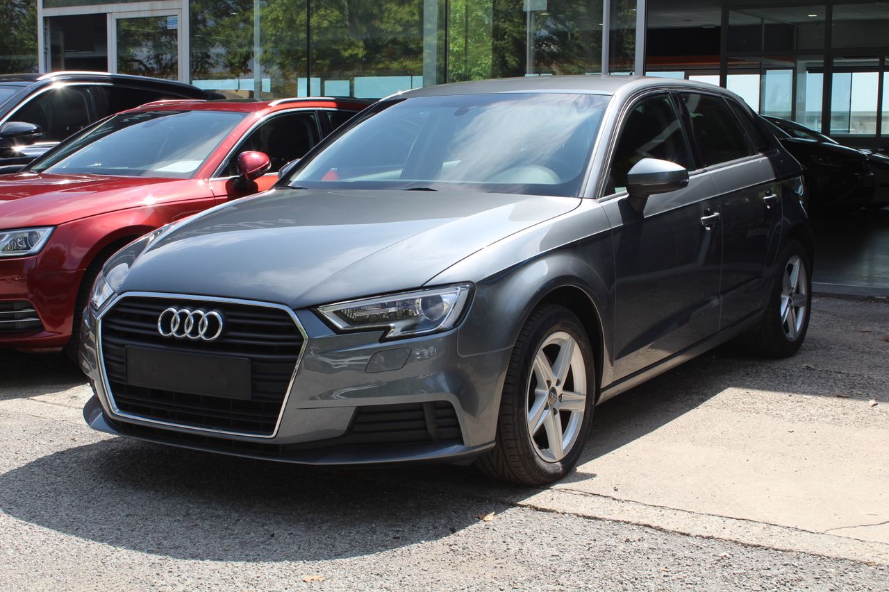audi a3 2019 /