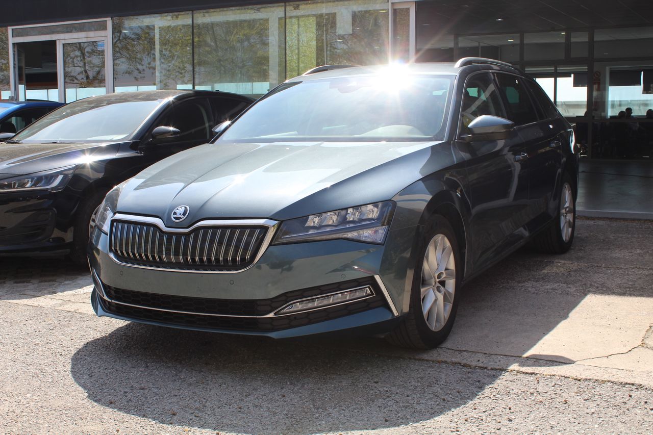 Foto skoda superb 2020 /
