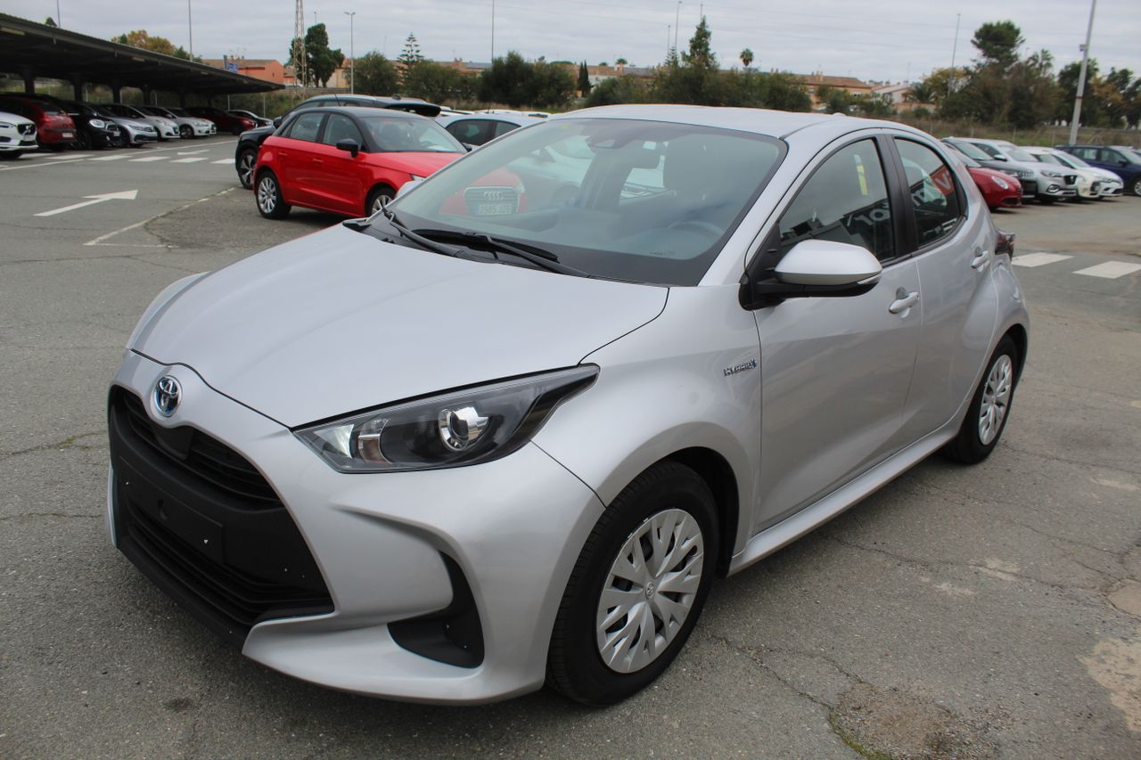 Foto toyota yaris 2021 /