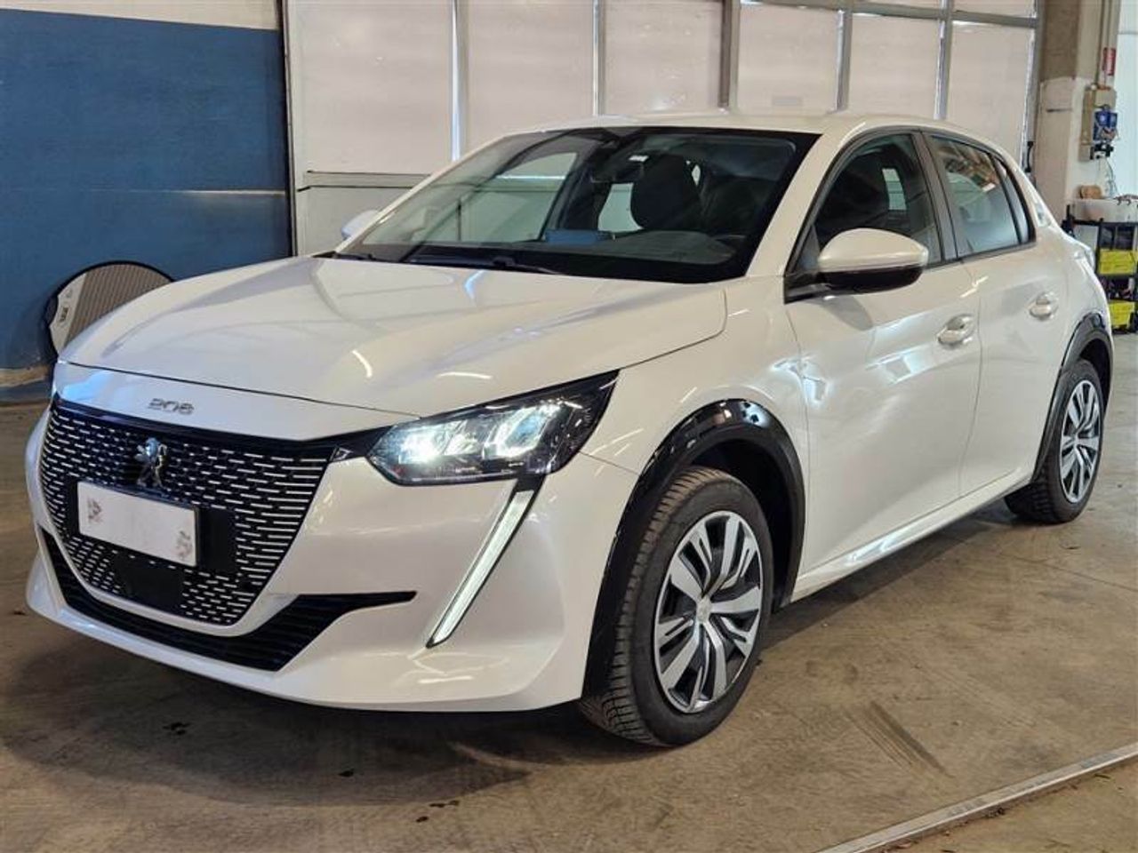 peugeot 208 2022 / foto grande (2)