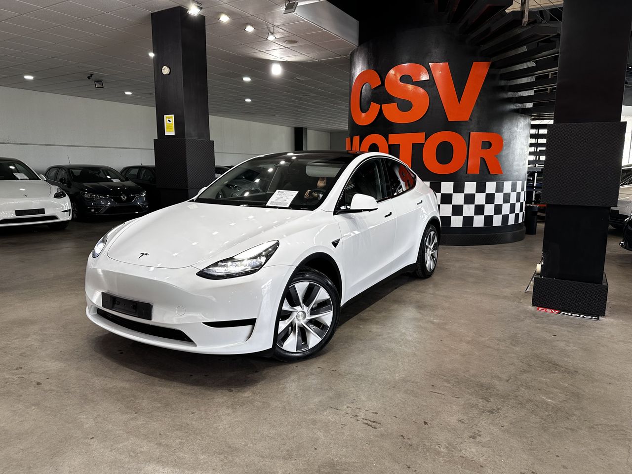 tesla model y 2023 / foto grande (2)