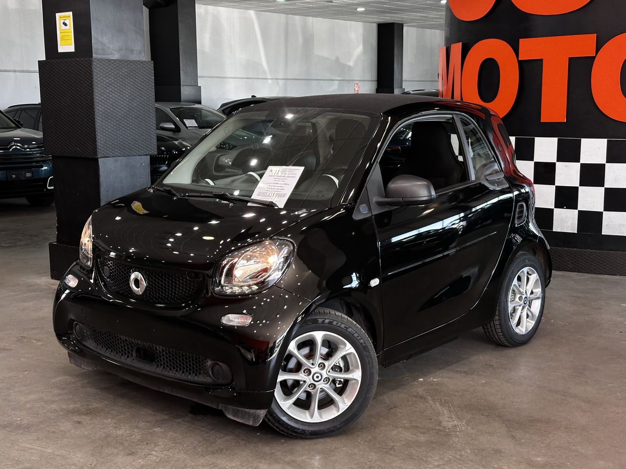 smart fortwo 2020 / foto grande (2)