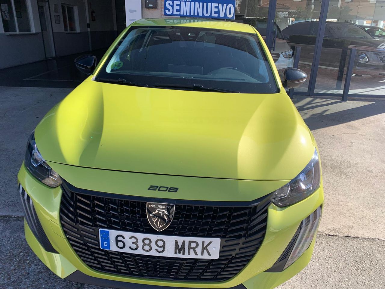 Peugeot 208 Active PureTech 100 - Foto 2