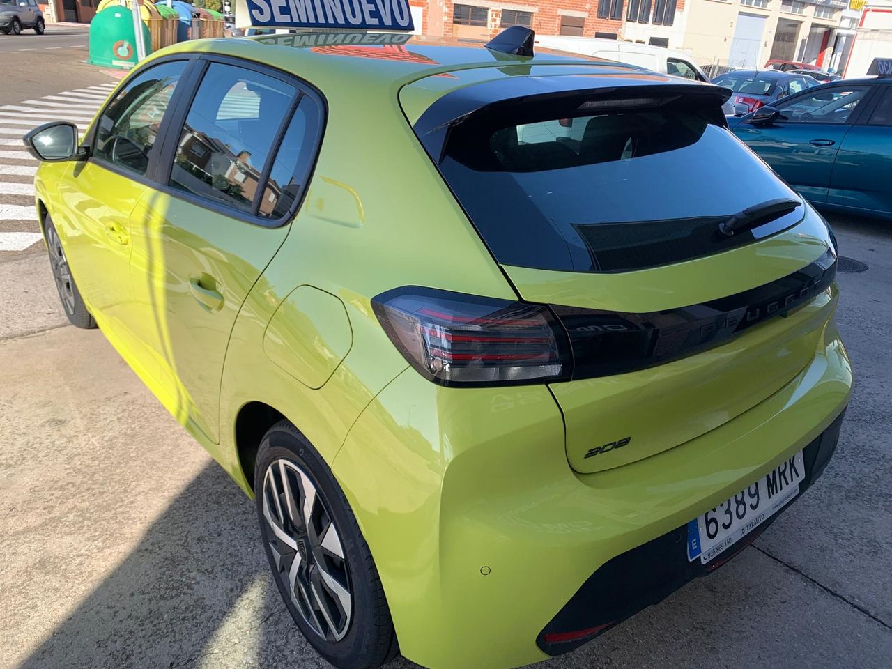 Peugeot 208 Active PureTech 100 - Foto 2