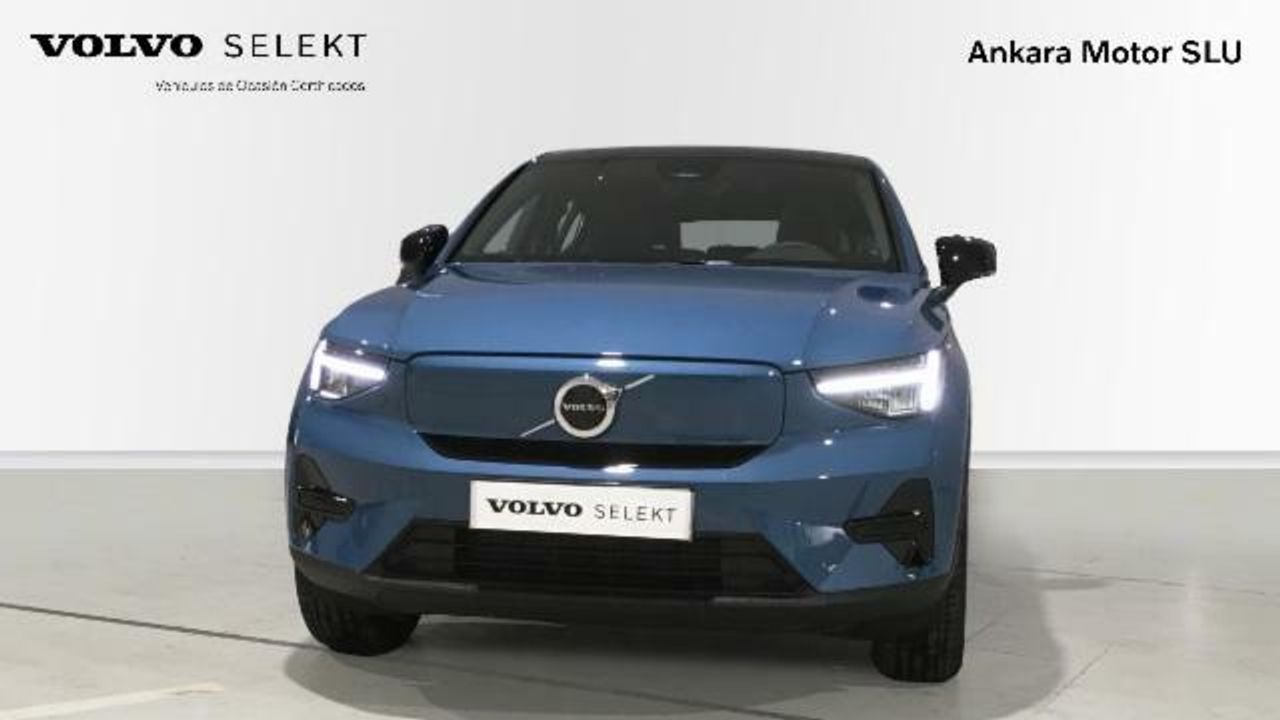 volvo c40 2023 / foto grande (3)