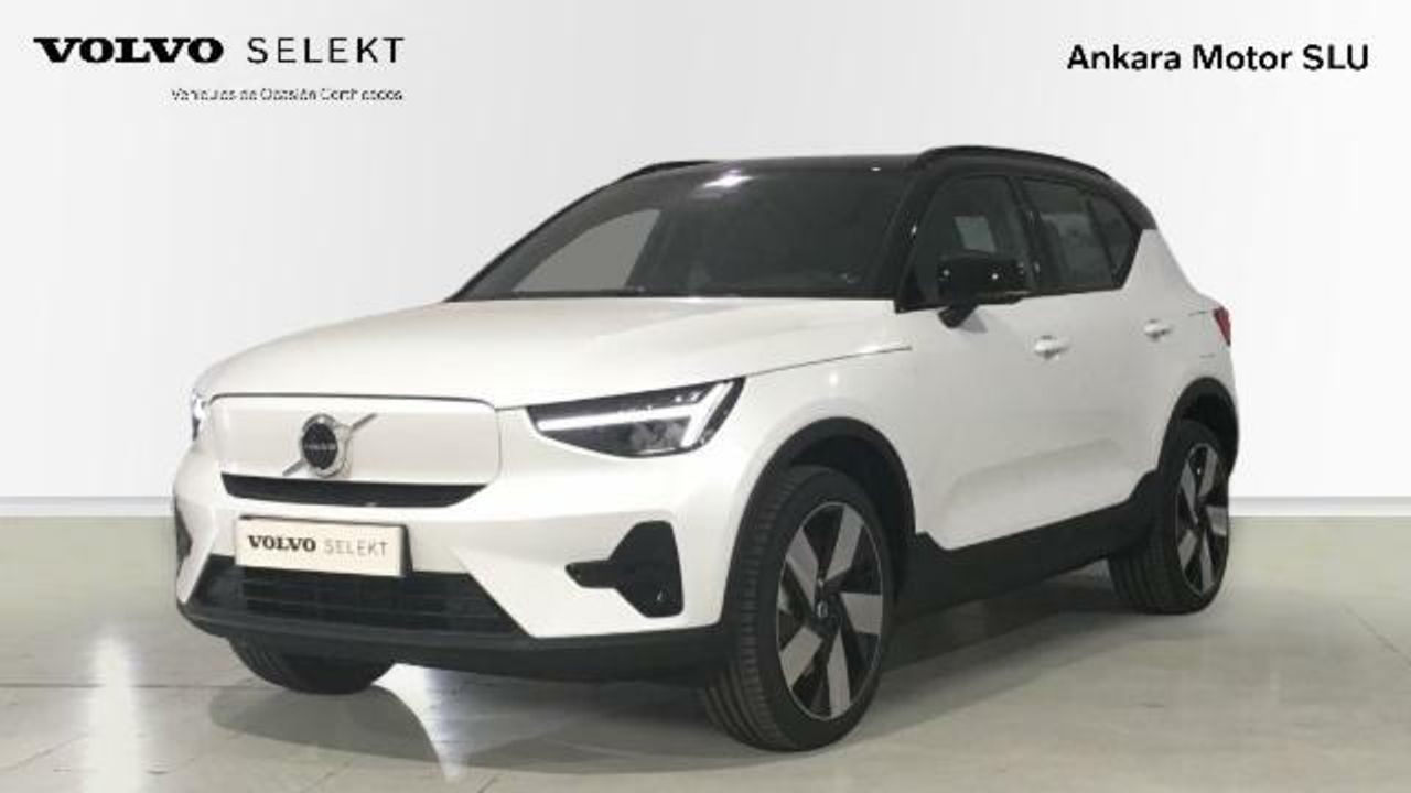 volvo xc40 2023 /