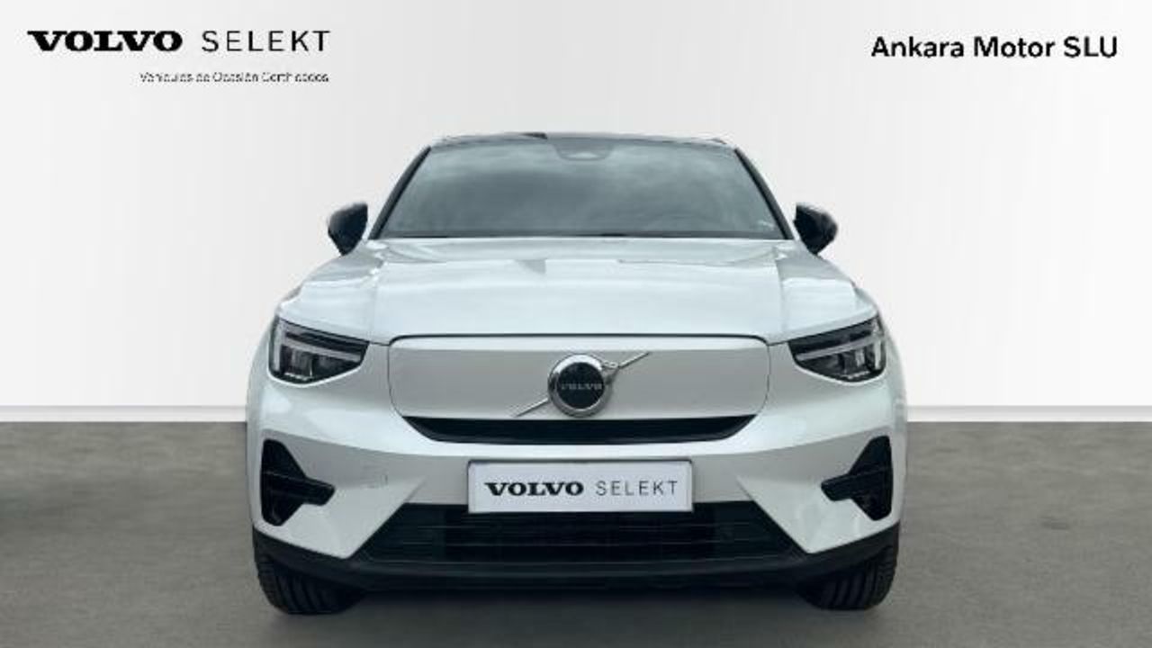 volvo c40 2024 / foto grande (3)