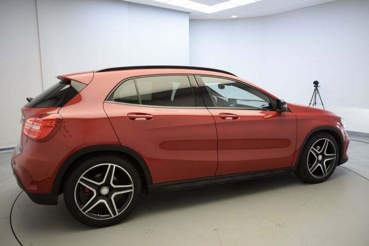 mercedes gla 2017 / foto grande (3)