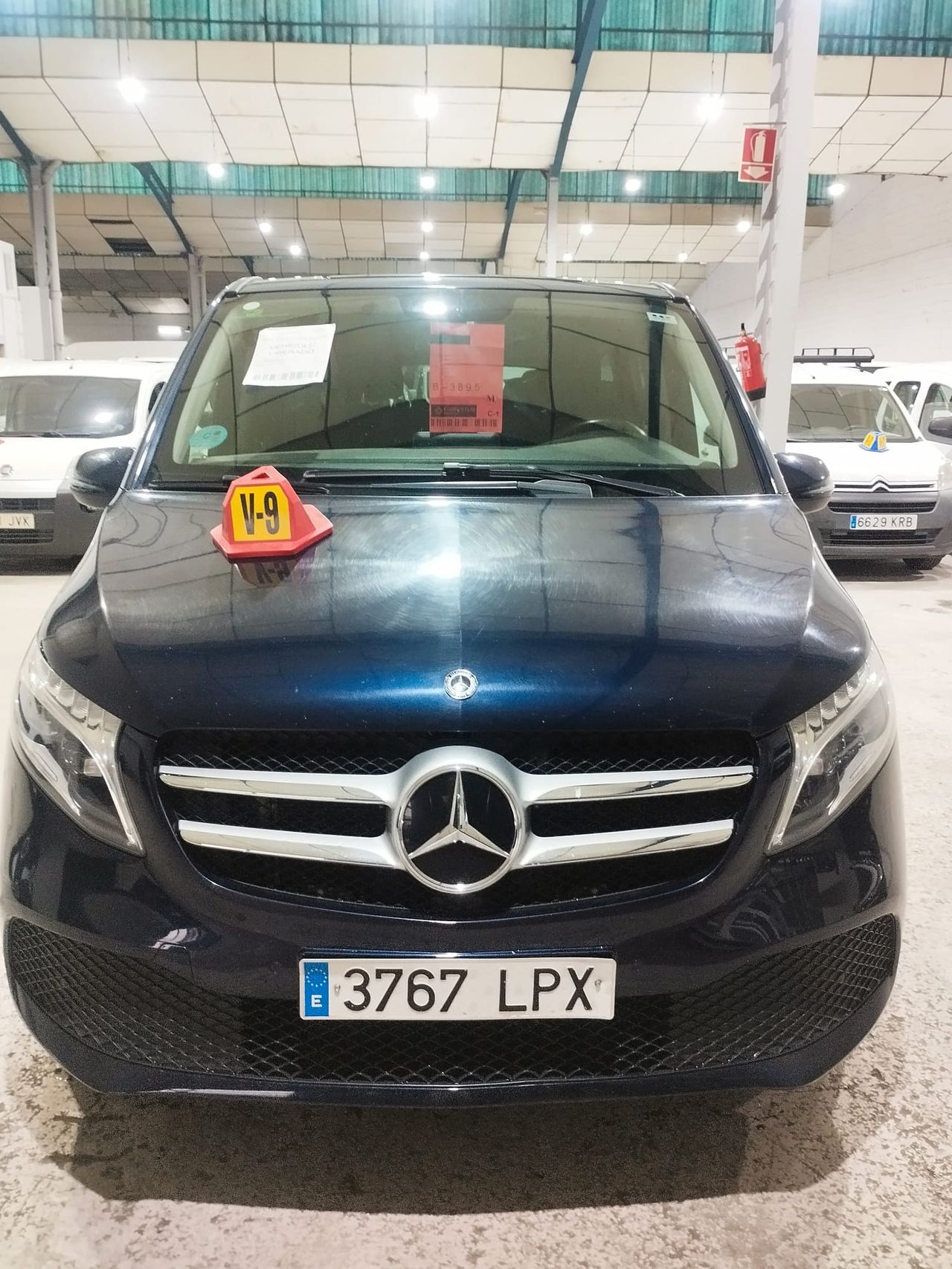 mercedes clase v 2021 / foto grande (2)