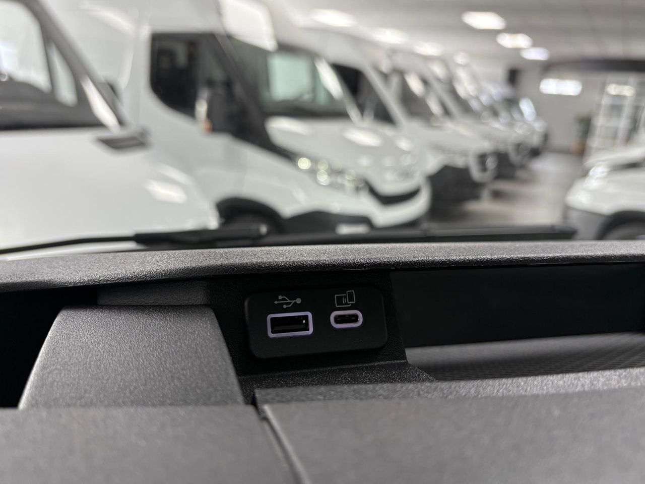 Iveco Daily 35 -160 HI-MATIC - foto 66