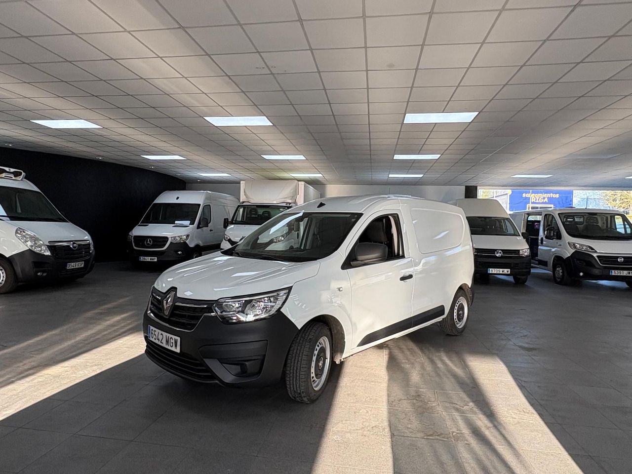 renault express 2023 / foto grande (3)