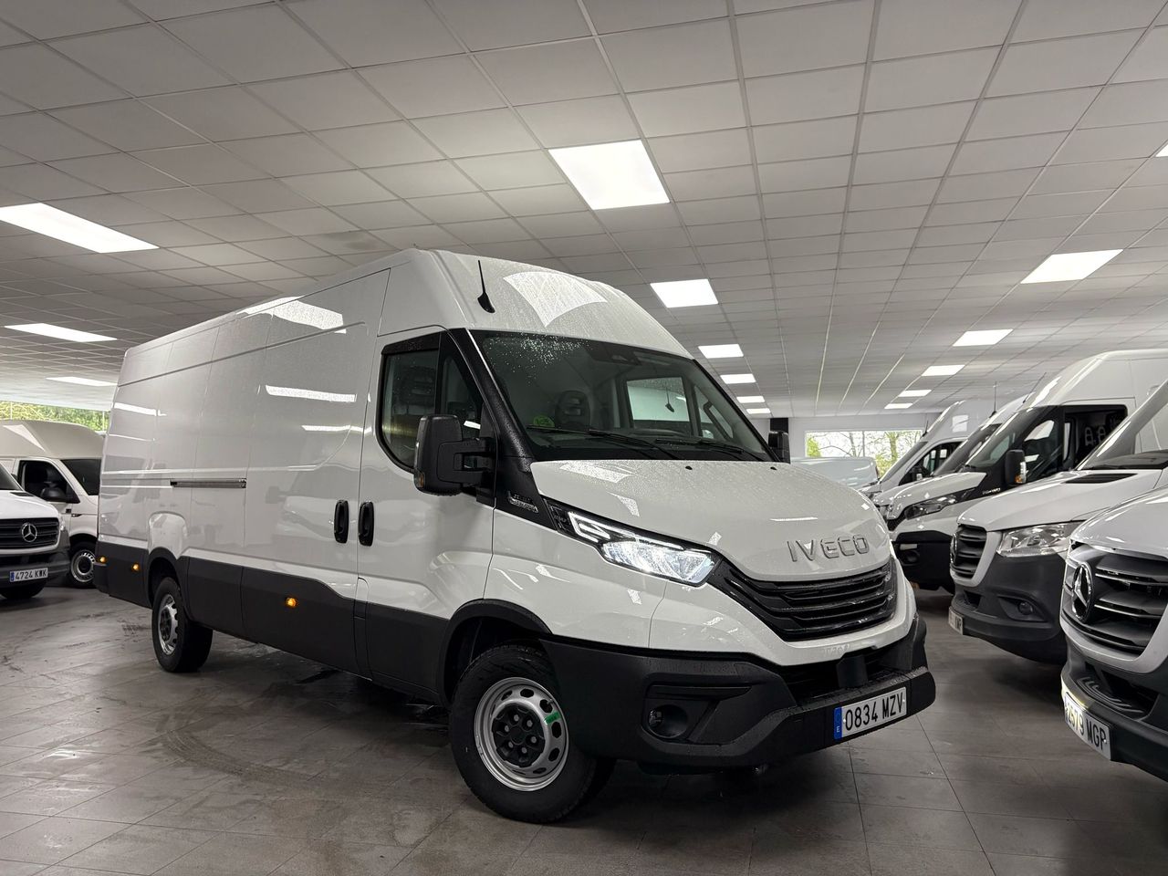 iveco daily 2025 / foto grande (3)