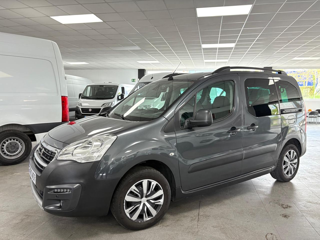 peugeot partner 2017 / foto grande (3)