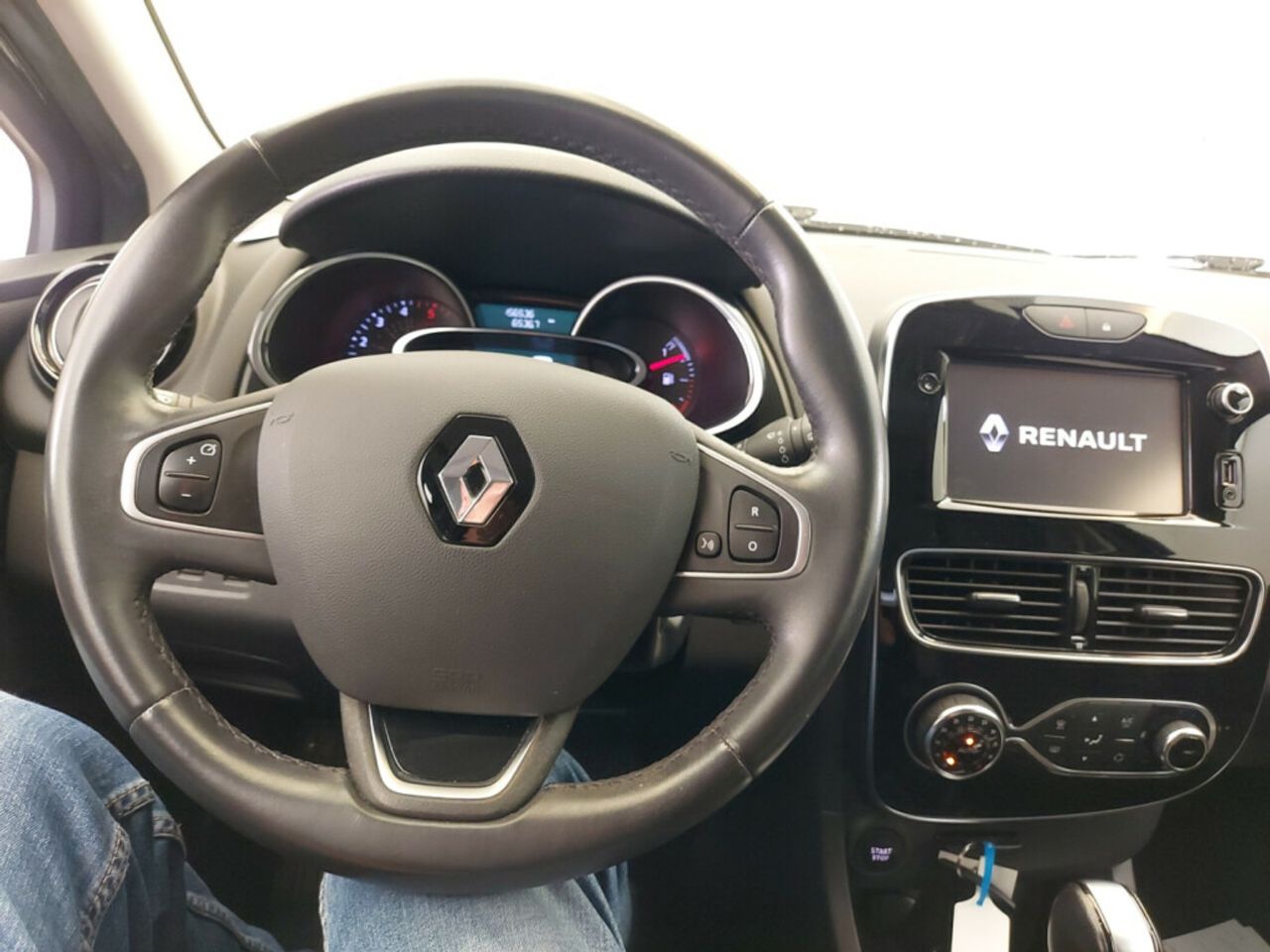 renault clio 2016 / foto grande (3)