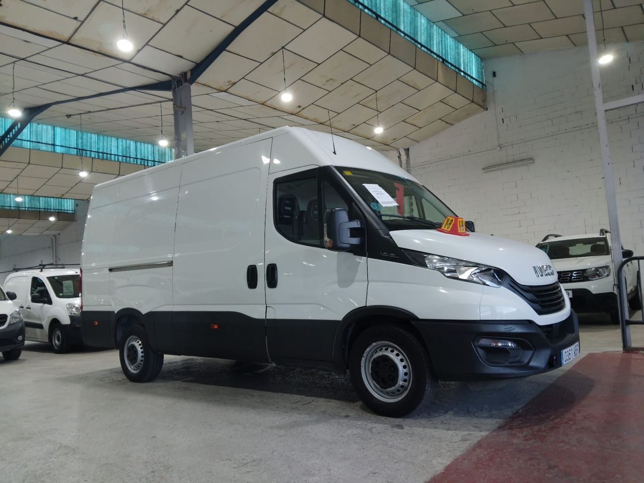 iveco daily 2022 / foto grande (2)