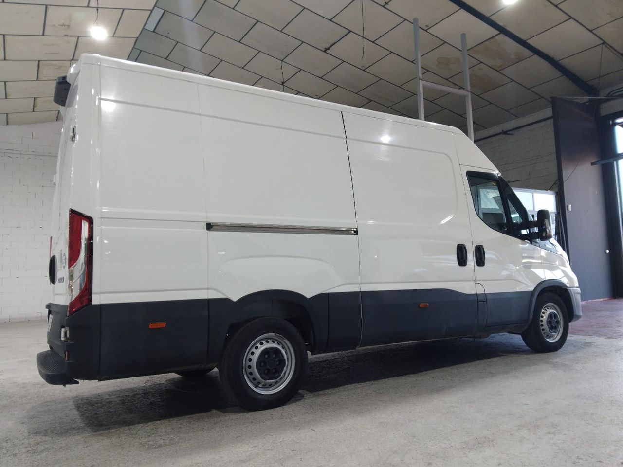 iveco daily 2022 / foto grande (3)