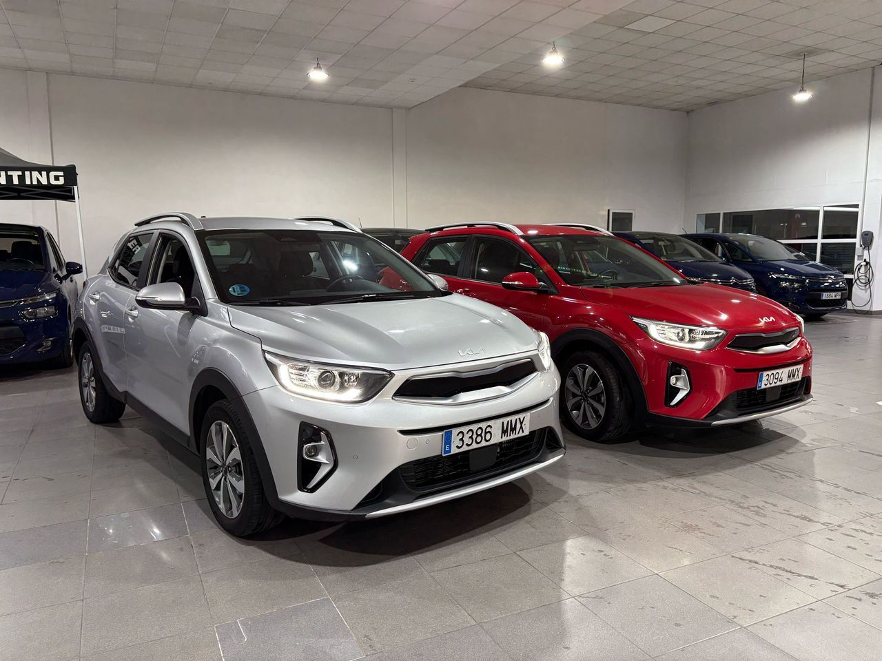 kia stonic 2024 / foto grande (3)