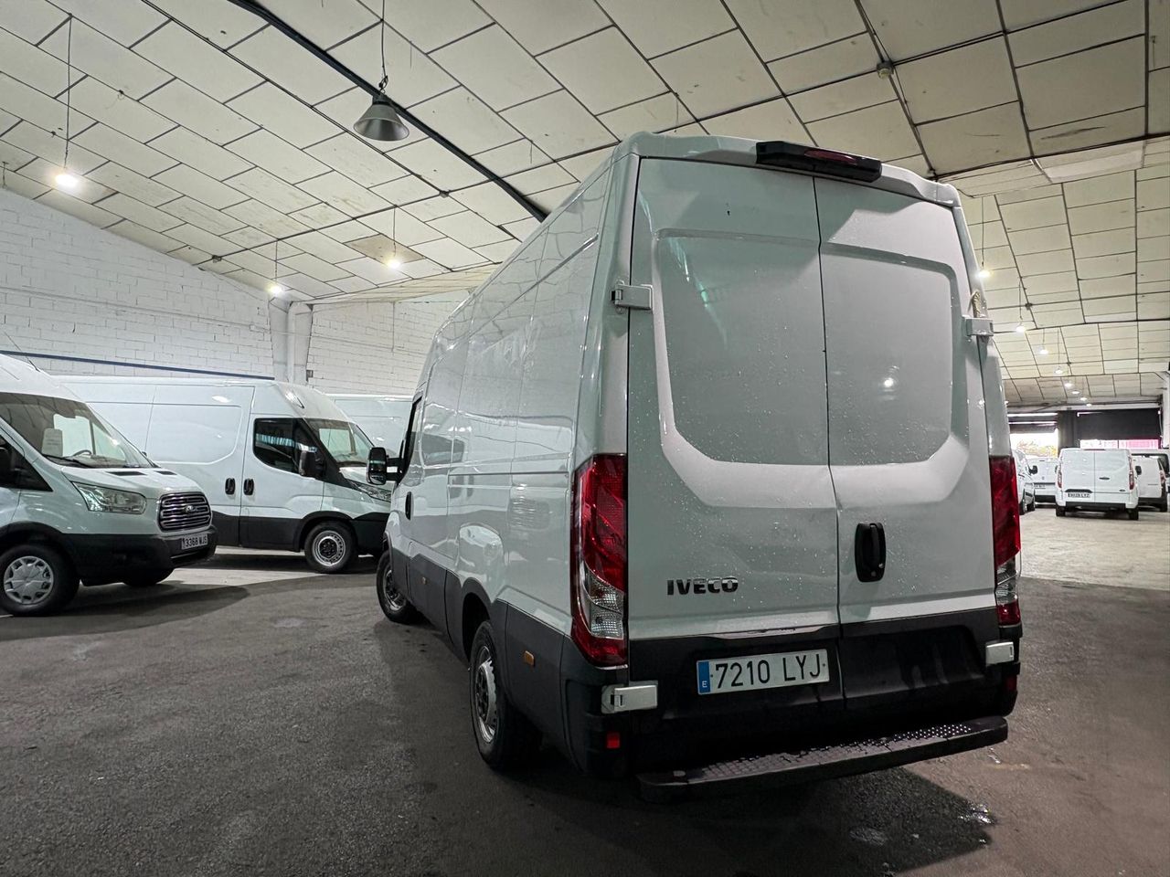 iveco daily 2022 / foto grande (3)