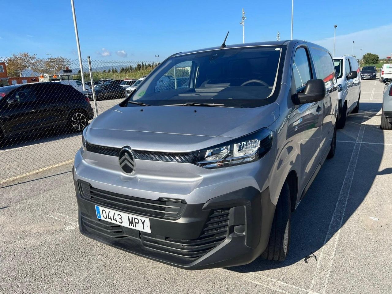 Mitsubishi outlander 2017  de segunda mano - citroën jumpy 2024 /