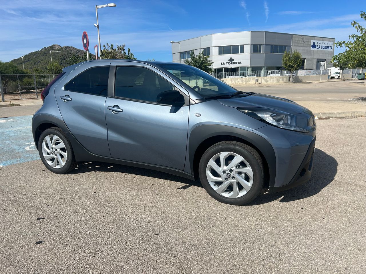 Foto toyota aygo x cross 2025 /