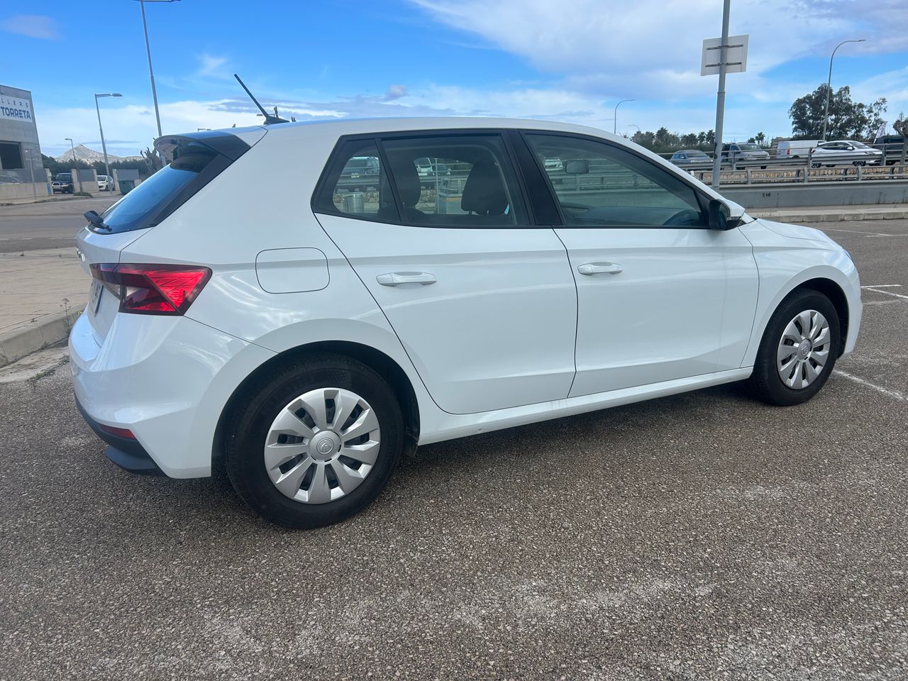 skoda fabia 2022 / foto grande (2)