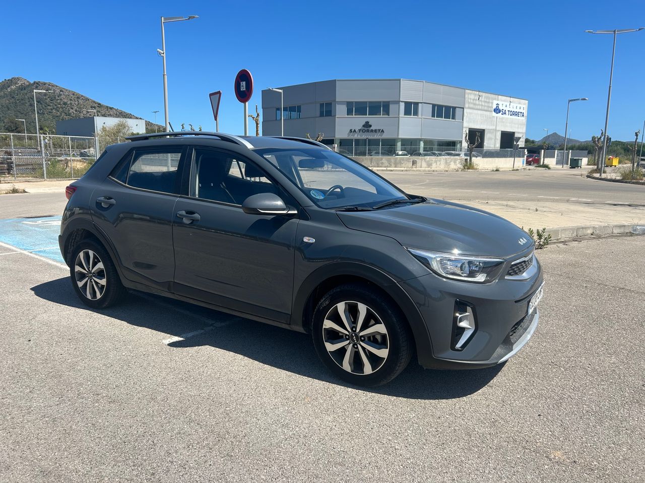 Foto kia stonic 2022 /