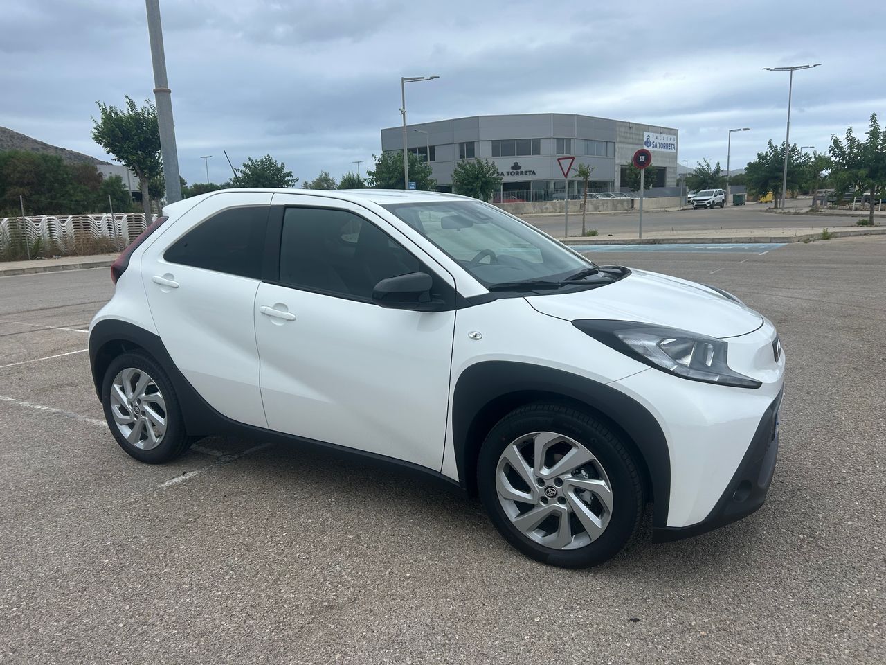 toyota aygo x cross 2025 /