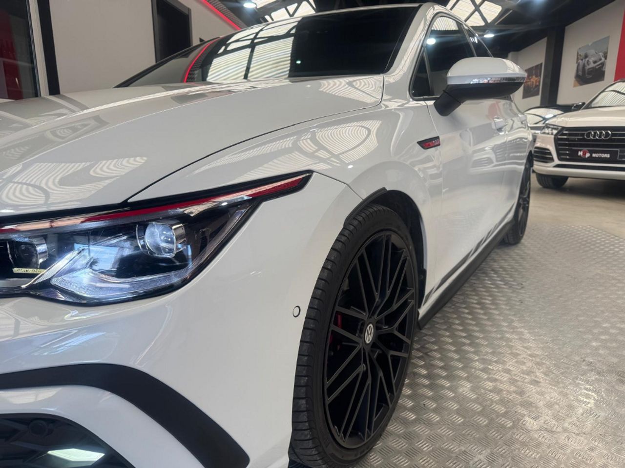 Volkswagen Golf GTI - foto 11