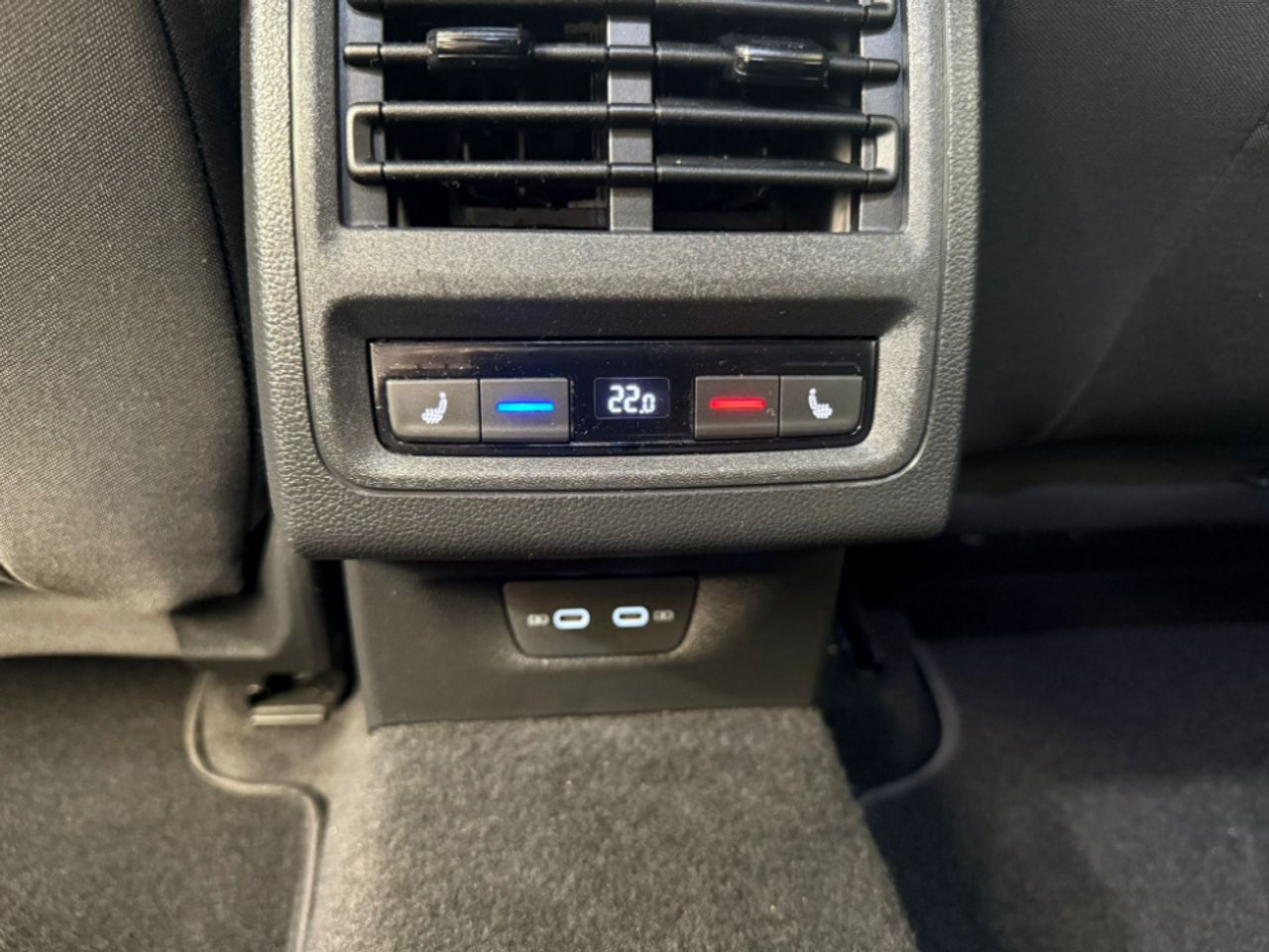 Volkswagen Golf GTI - foto 10