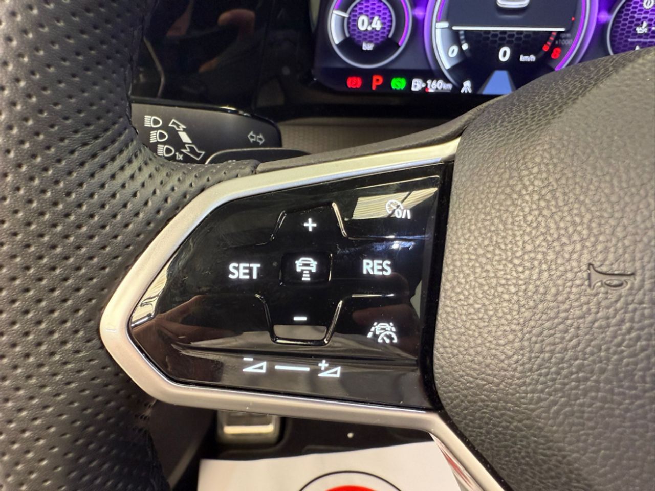 Volkswagen Golf GTI - foto 15