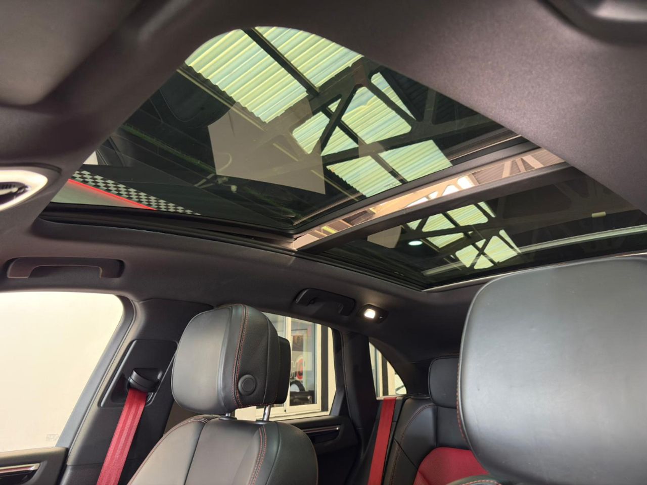 Porsche Macan S - foto 36