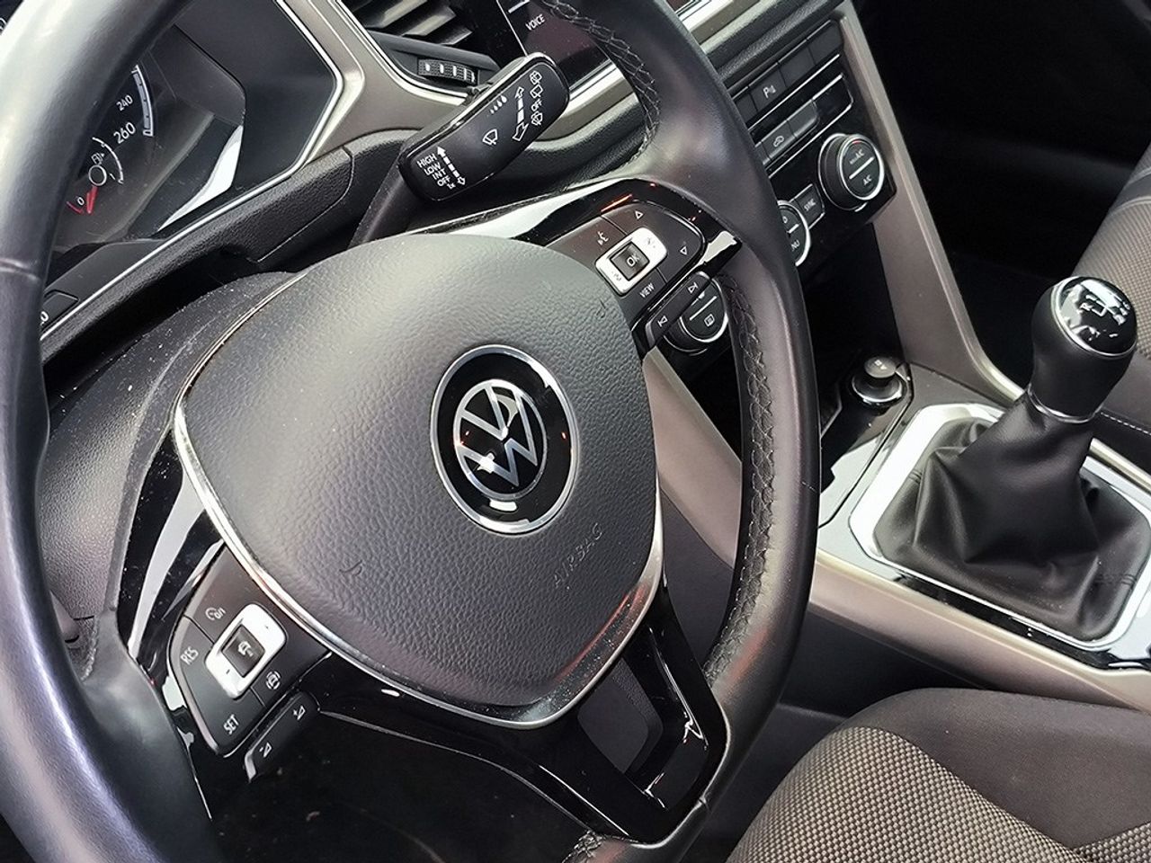 Volkswagen T-roc 1.0 Tsi 110 Cv Advance-rline - Foto 2