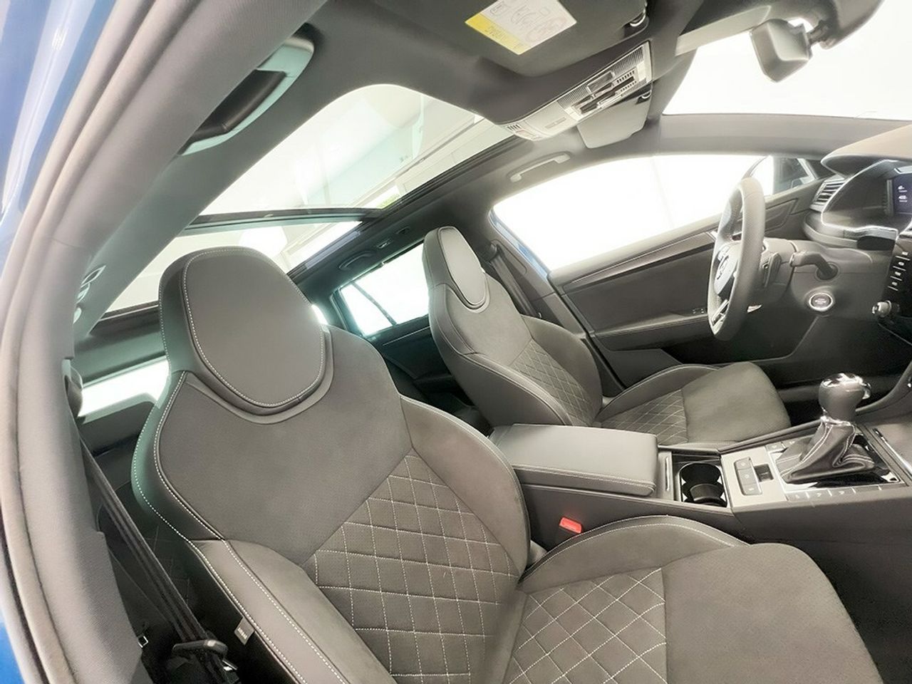 Skoda Superb Combi Iv 1.4 Tsi Dsg Hybrido Sporline - Foto 2