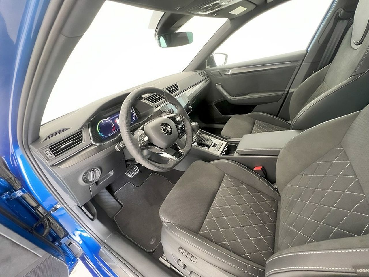 Skoda Superb Combi Iv 1.4 Tsi Dsg Hybrido Sporline - Foto 2