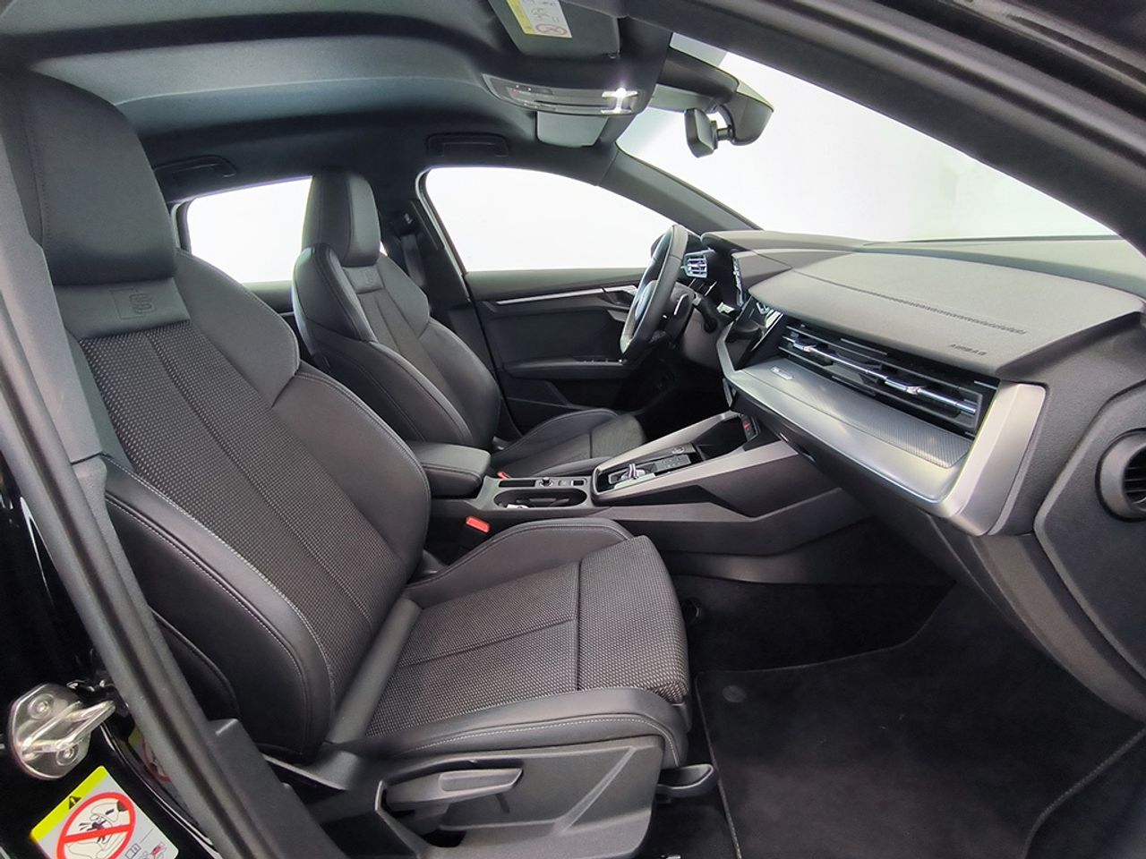 Audi A3 Sb 40 Tfsie 204 Cv Stronic Genuine Edition - Foto 2