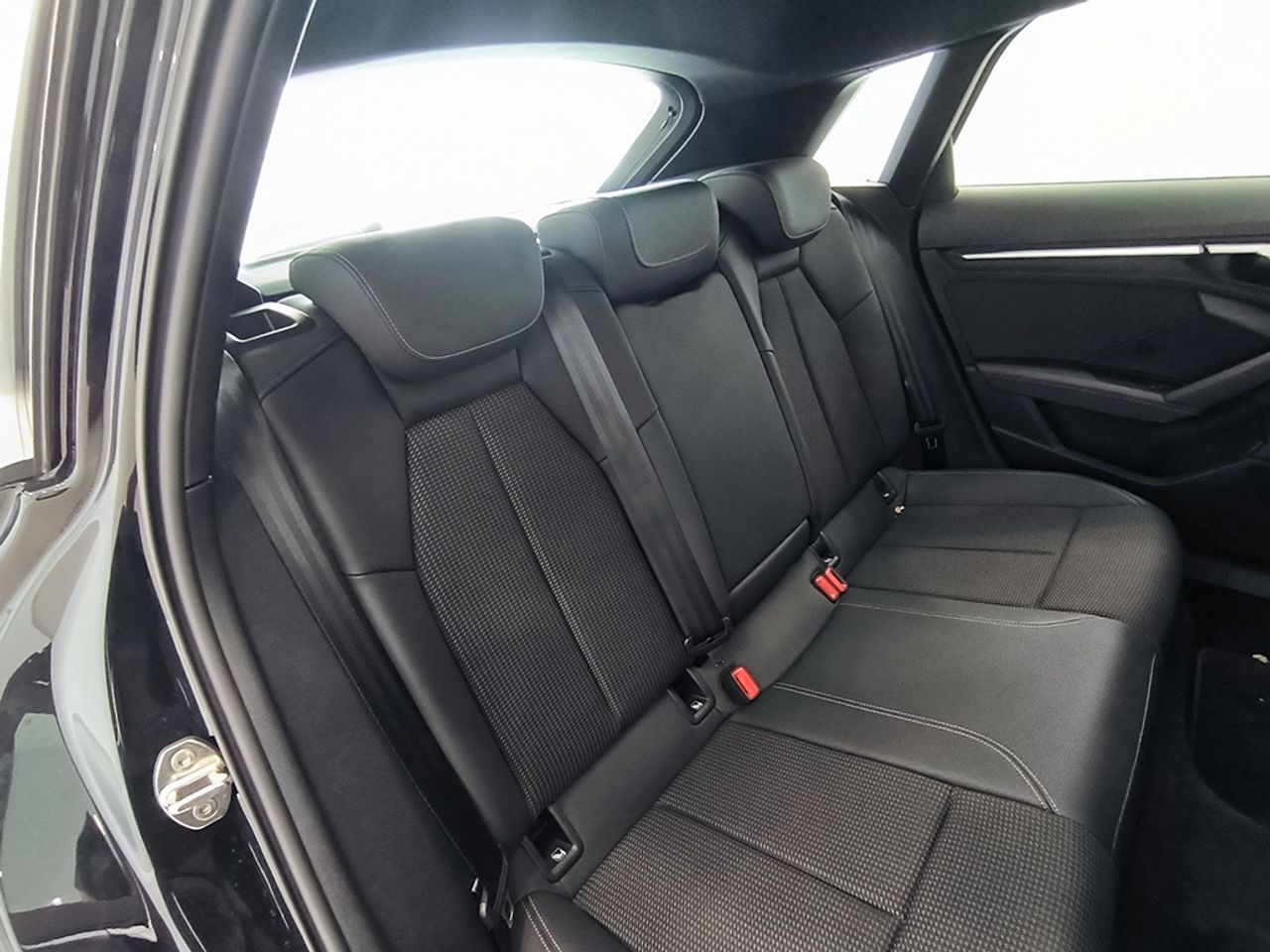 Audi A3 Sb 40 Tfsie 204 Cv Stronic Genuine Edition - Foto 2