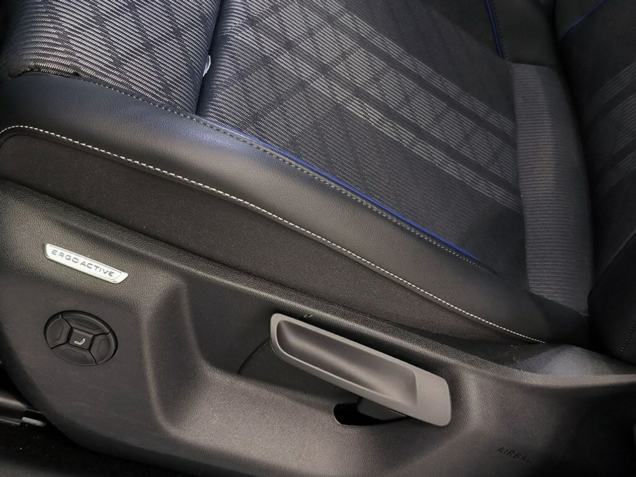 Volkswagen Tiguan R-line 2.0 Tdi 150 Cv Dsg - Foto 2