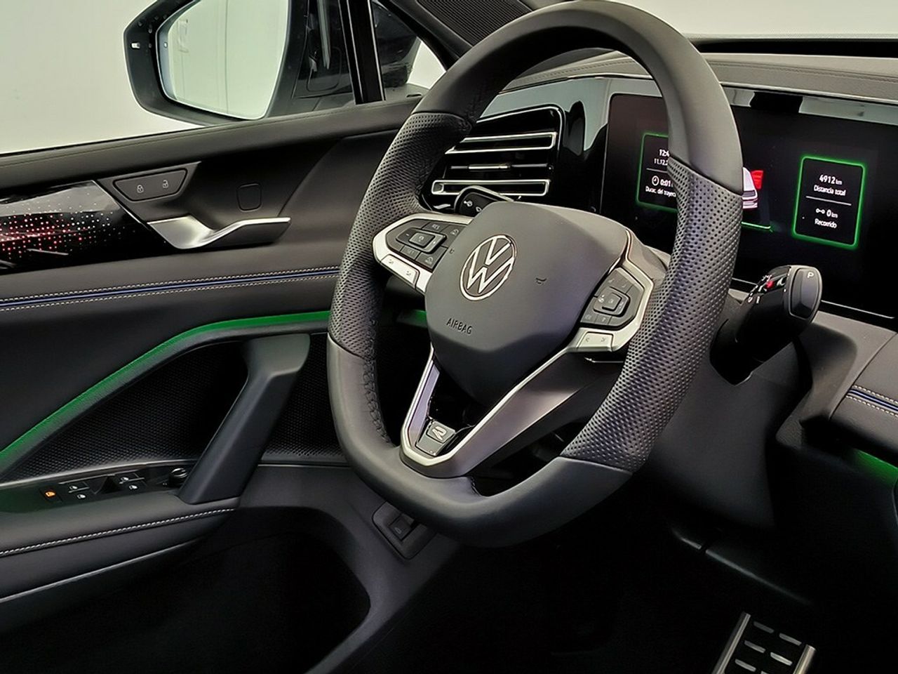 Volkswagen Tiguan R-line 2.0 Tdi 150 Cv Dsg - Foto 2