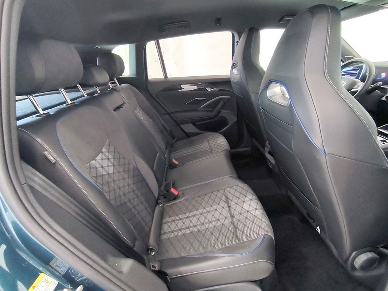 Volkswagen Tiguan 2.0 Tdi 150 Cv Dsg R-line - Foto 2