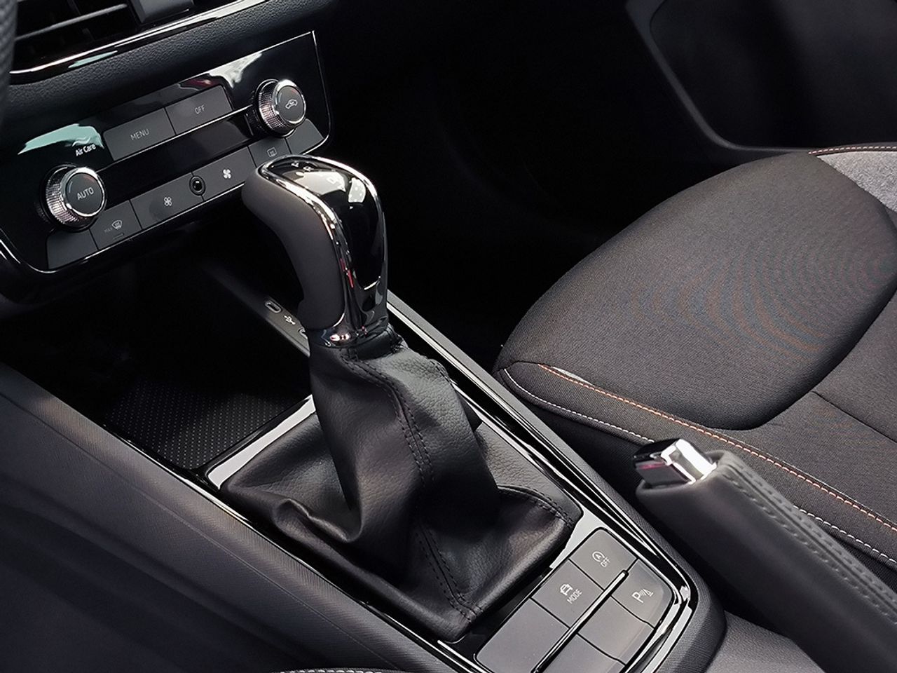 Skoda Scala 1.0 Tsi 115cv Dsg - Foto 2