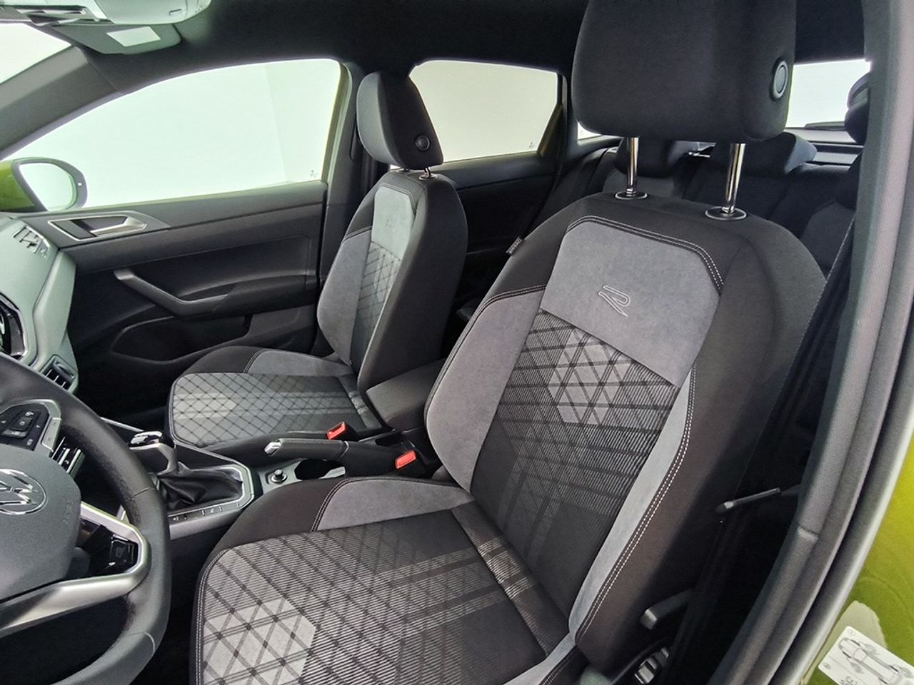 Volkswagen Taigo R-line 1.0 Tsi 115 Cv Dsg - Foto 2