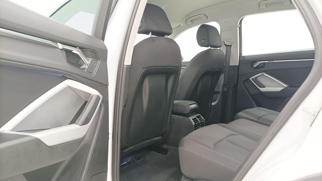 Audi Q3 45 Tfsie 245 Cv Stronic Advance - Foto 2